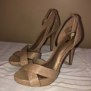 Gold heels, size 7